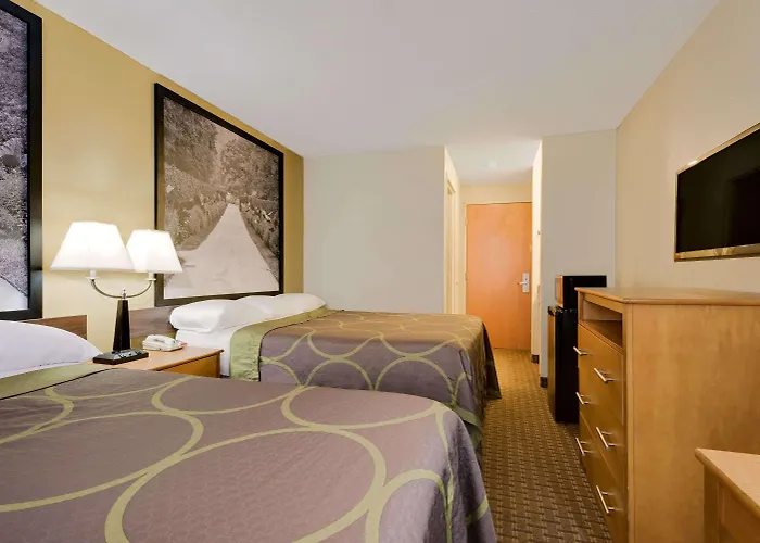 Super 8 By Wyndham Allentown