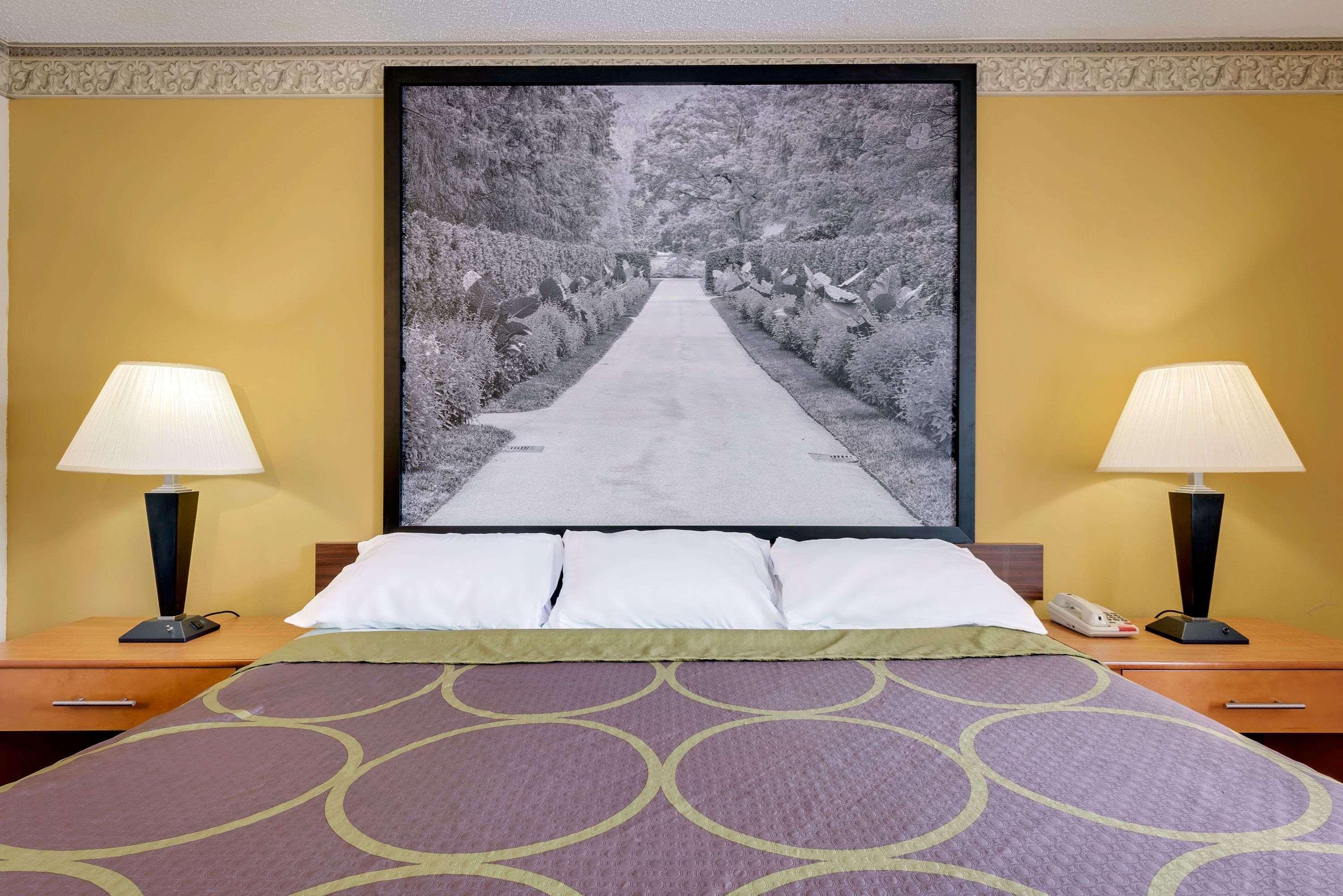 Super 8 By Wyndham Motel 3*
