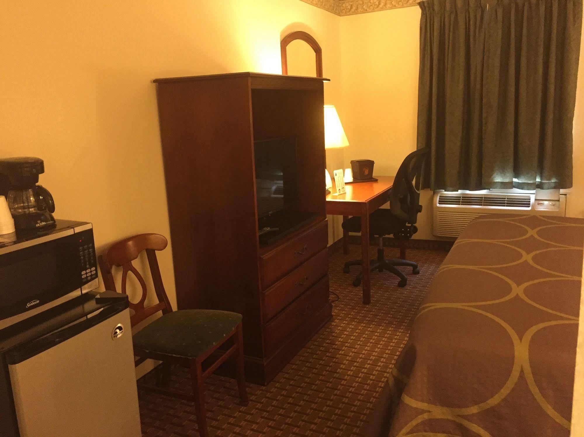 Motel Super 8 By Wyndham