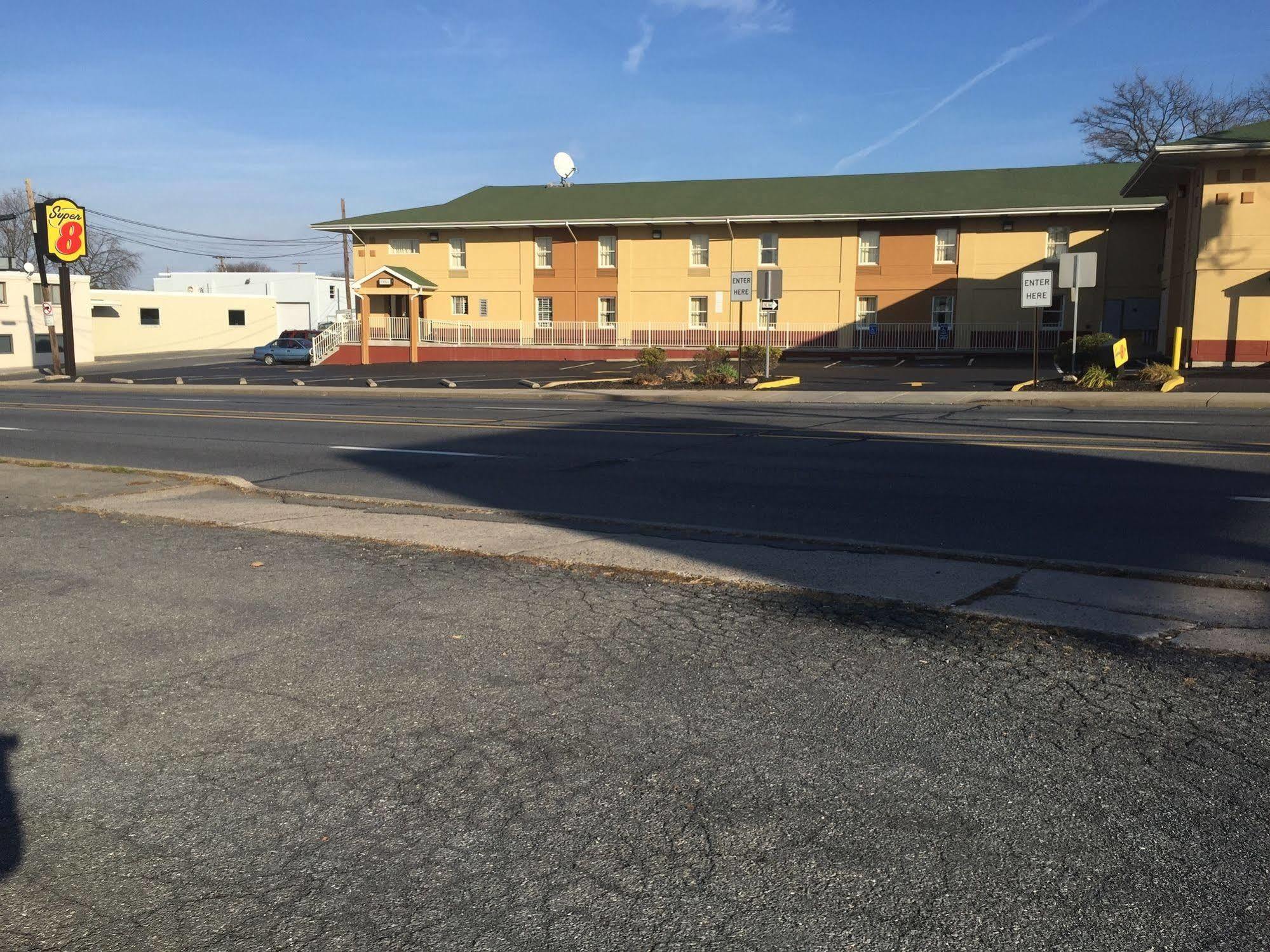 Super 8 By Wyndham Motel 3*
